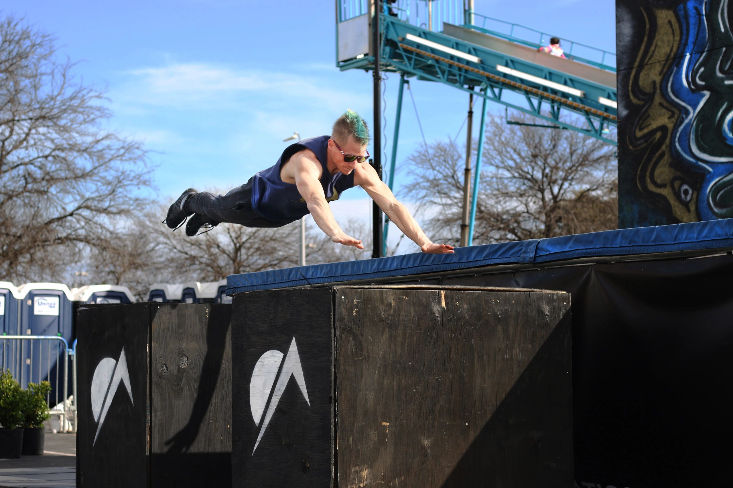 High dive show — 80-foot acrobatic high dive stunt by Off Axis Acrobatics